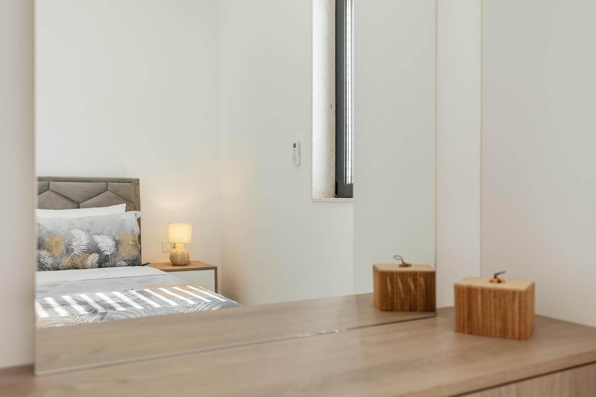 Savina Beachfront Oasis Херцег-Нови Экстерьер фото