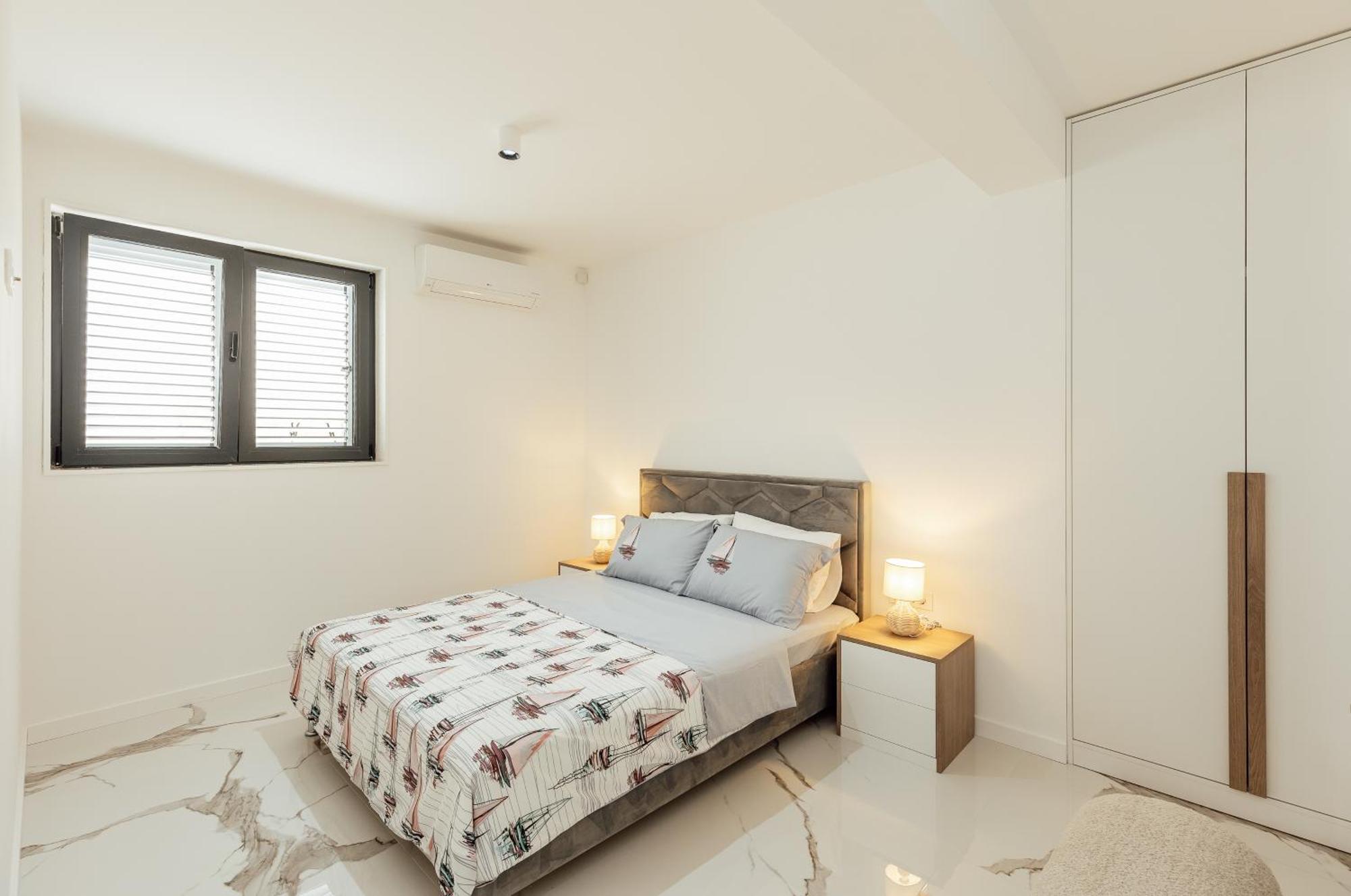 Savina Beachfront Oasis Херцег-Нови Экстерьер фото